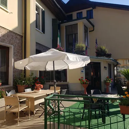 Vintage Vittoria Con Ristorante