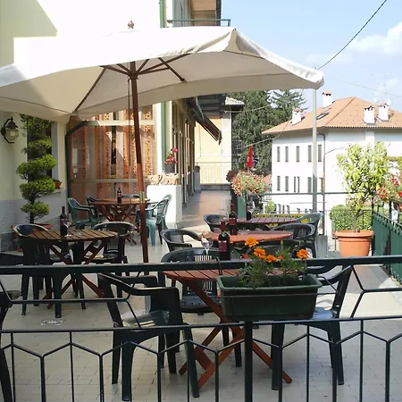 Vintage Vittoria Con Ristorante *